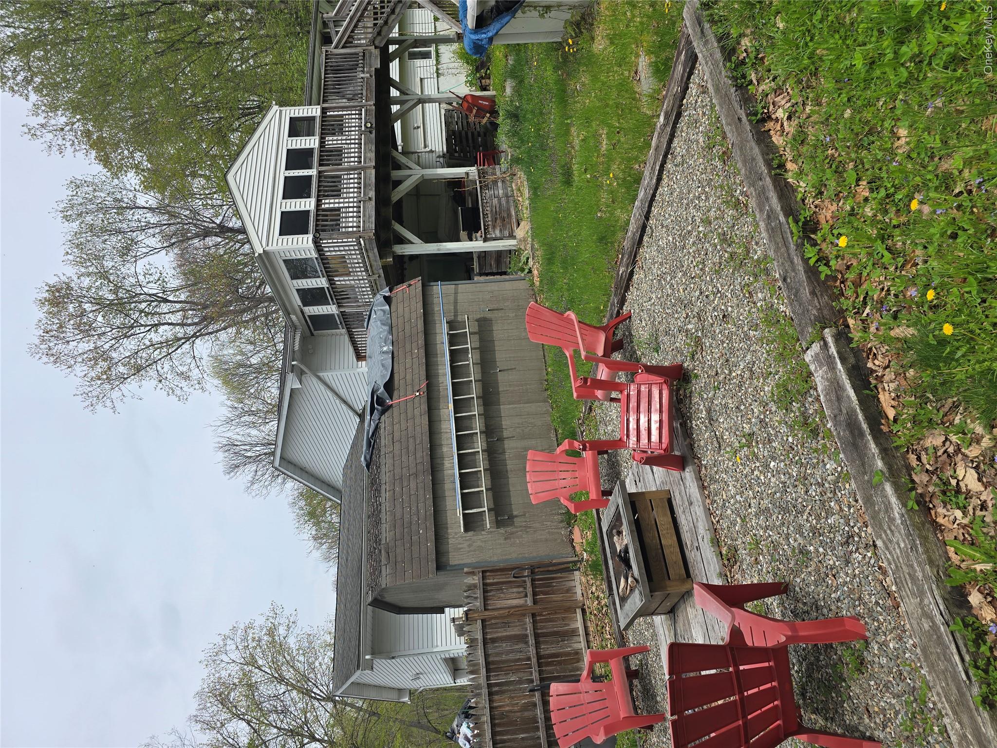 128 Crum Elbow Road