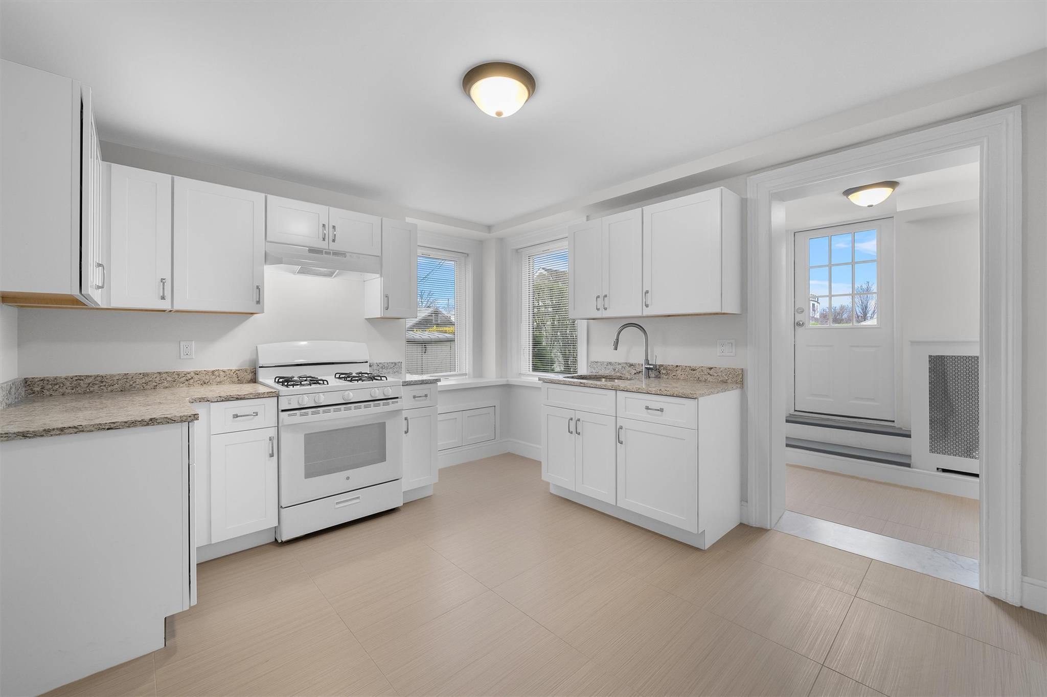 Sleepy Hollow, New York 10591, United States, 1 Bedroom Bedrooms, ,1 BathroomBathrooms,Residential,Active,107283