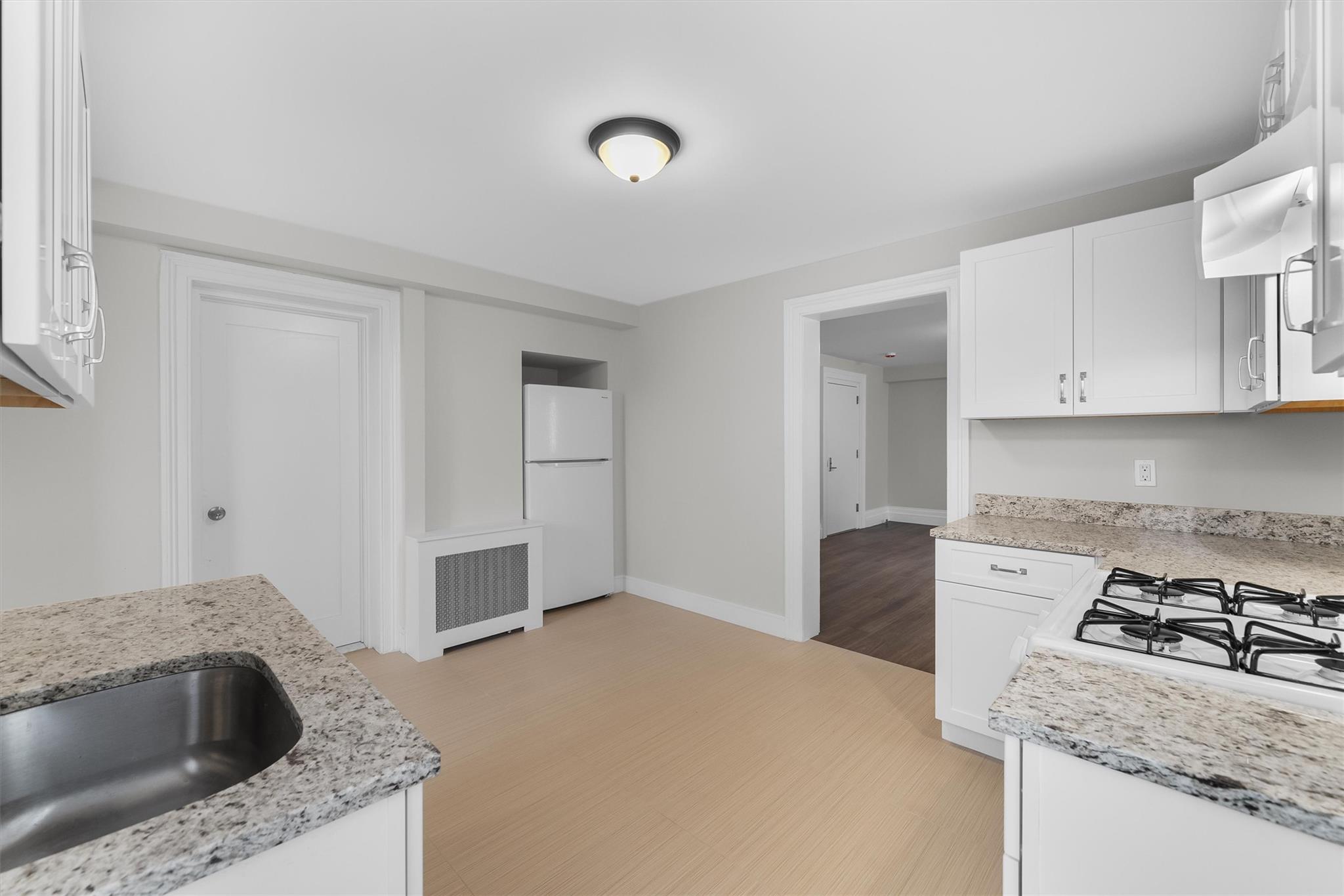 Sleepy Hollow, New York 10591, United States, 1 Bedroom Bedrooms, ,1 BathroomBathrooms,Residential,Active,107283