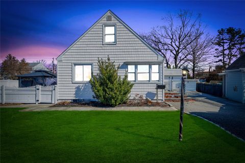 12 Schiller Street, Hicksville, NY 11801 - MLS#: 831124