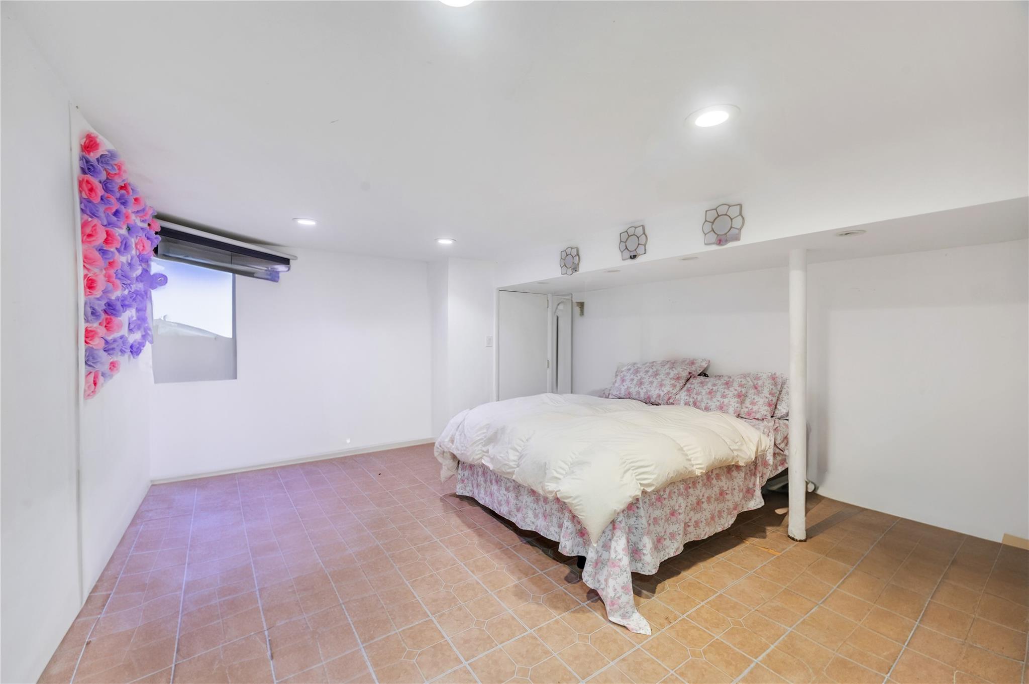 12 Schiller Street, Hicksville, New York image 13
