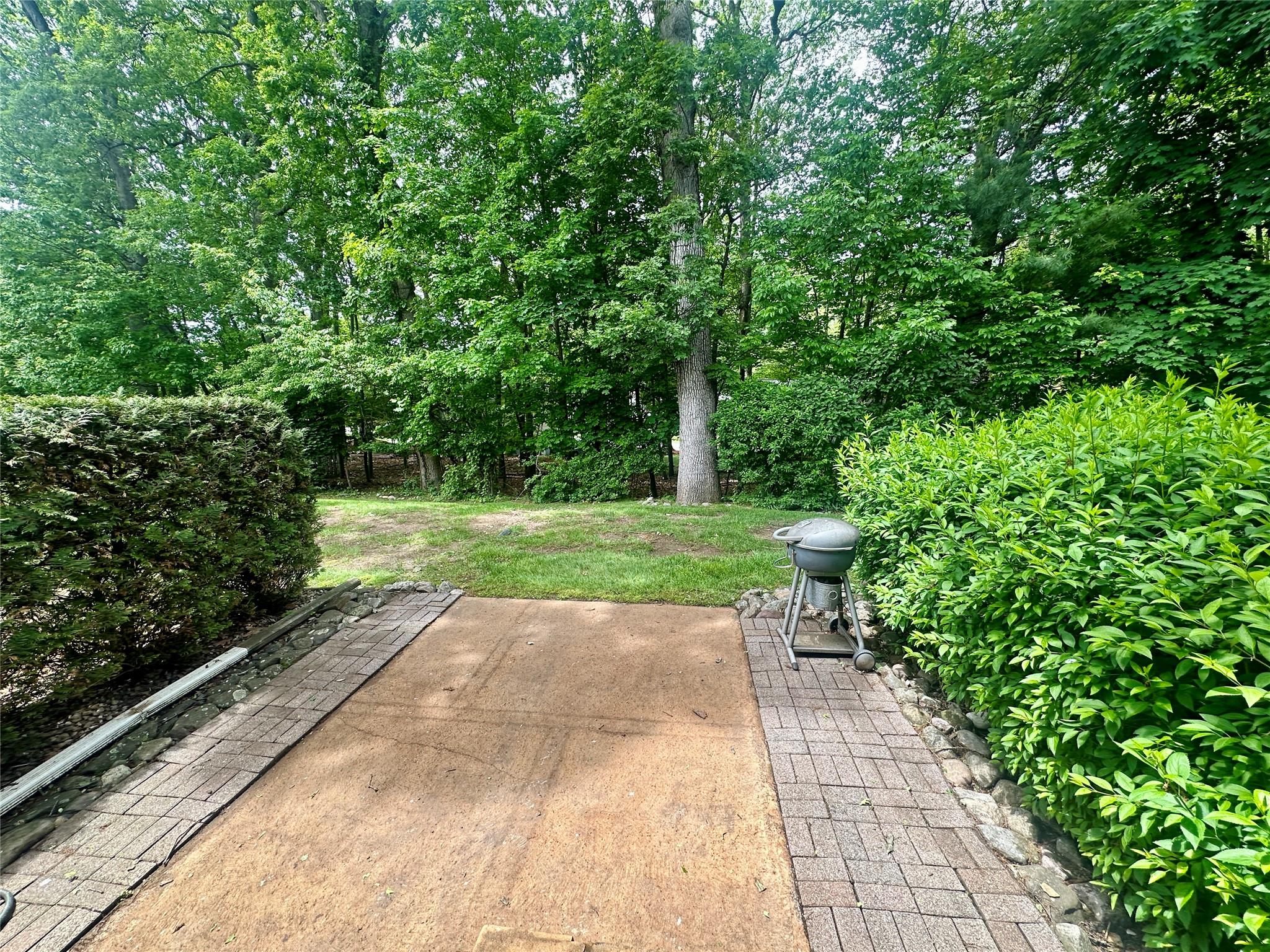 202 Doxbury Lane, Suffern, New York image 29