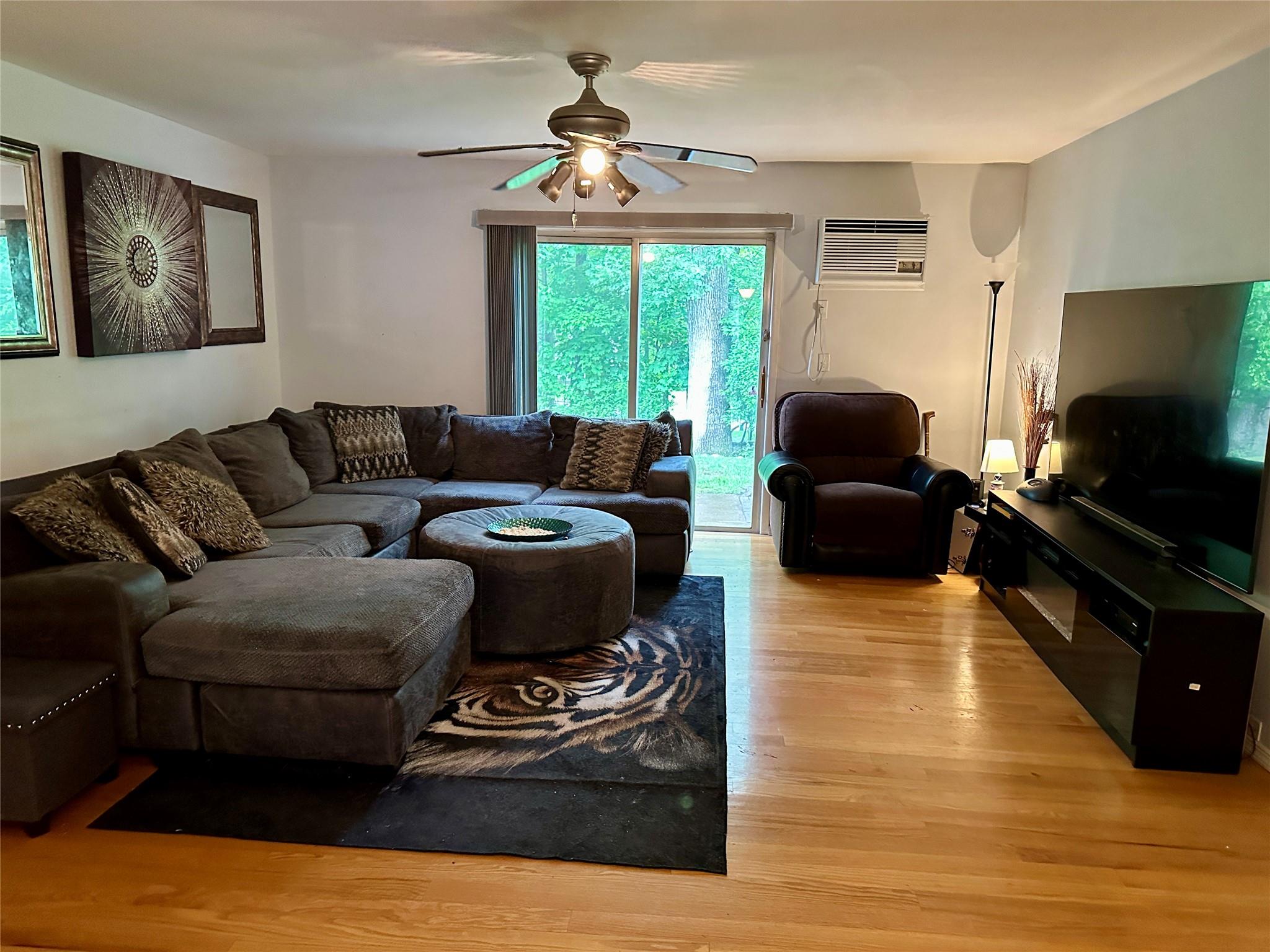 202 Doxbury Lane, Suffern, New York image 2