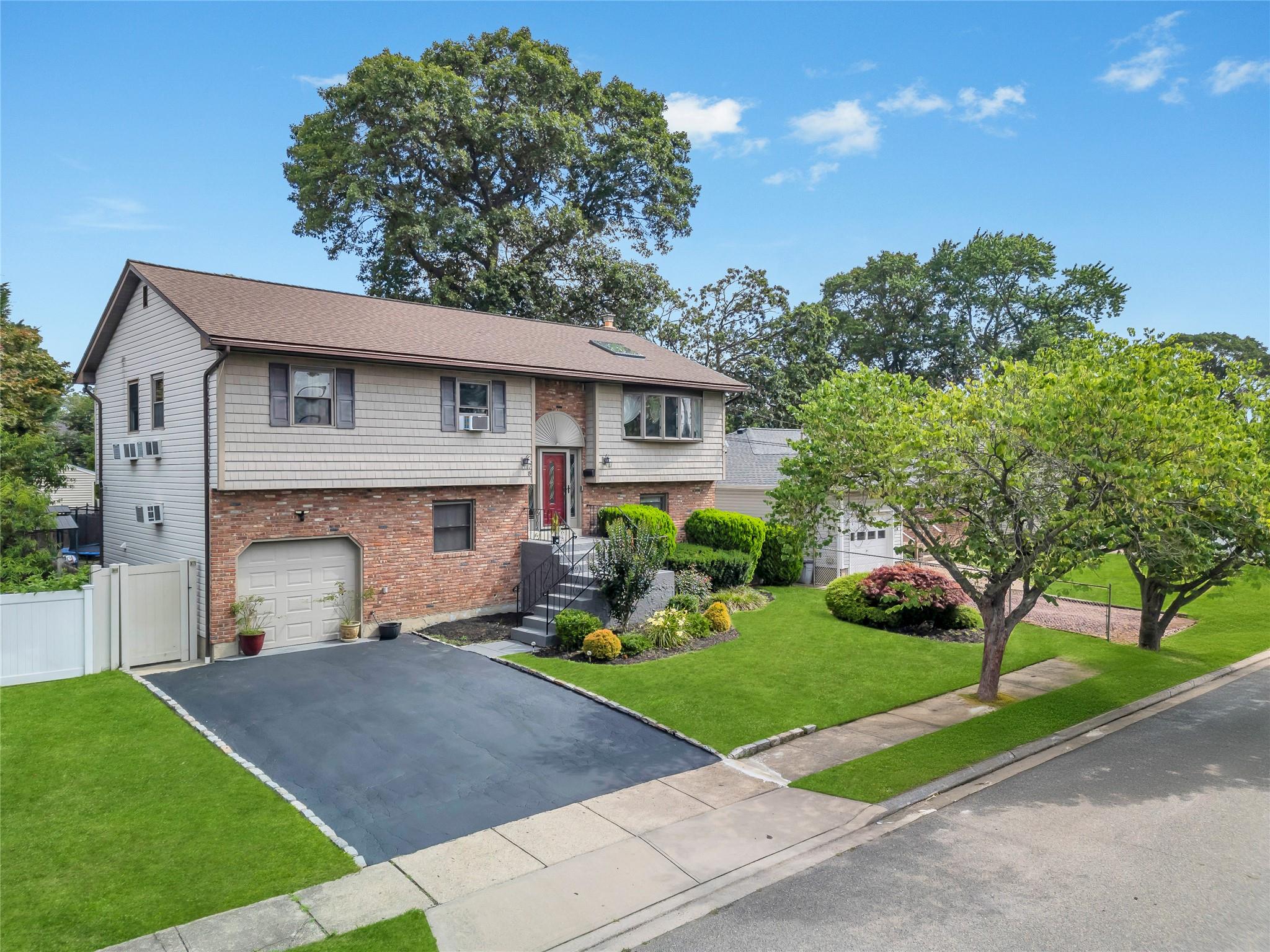 5 Tomes Avenue