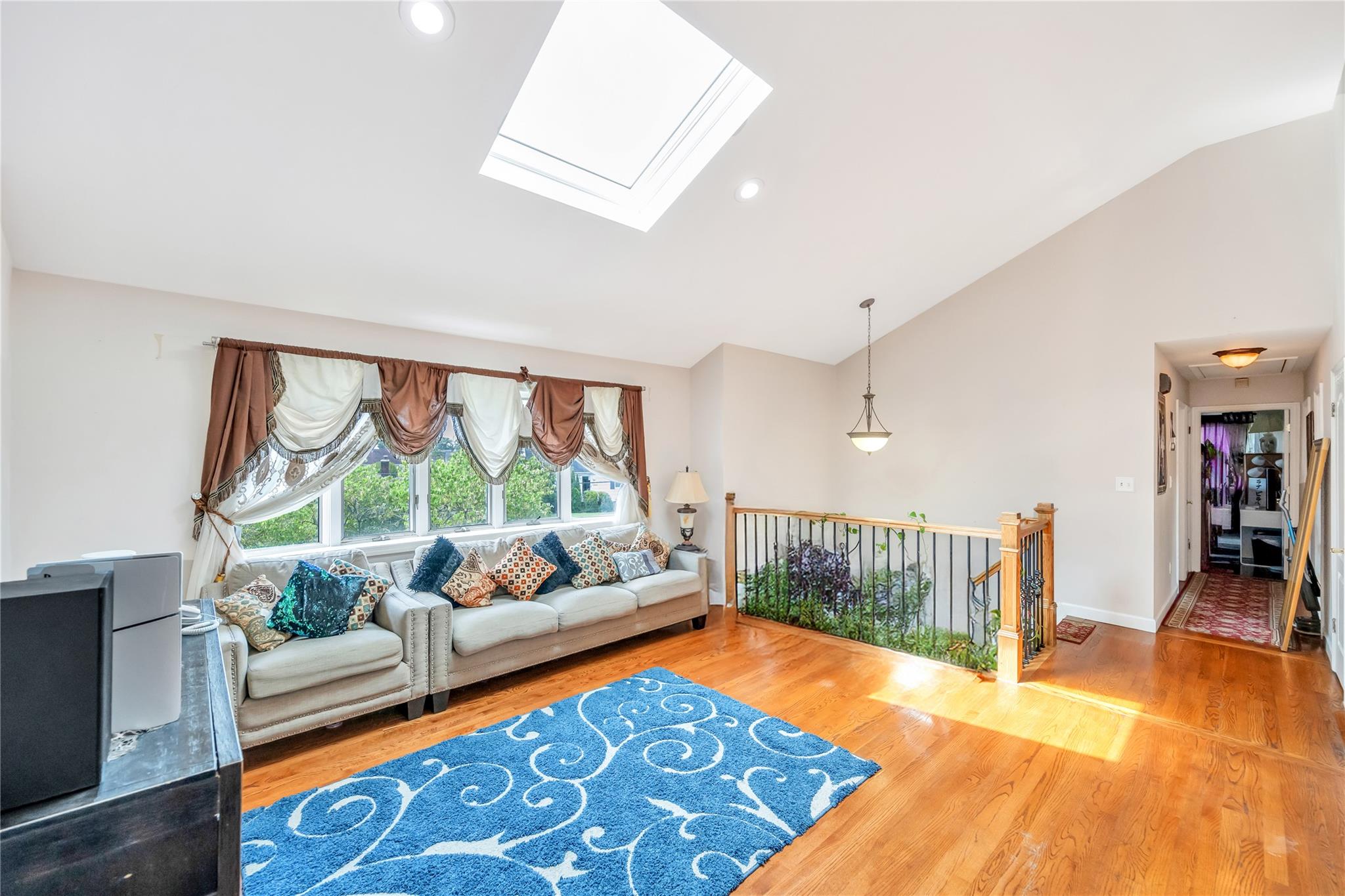 5 Tomes Avenue