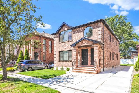244-89 61st Avenue Little Neck NY 11362