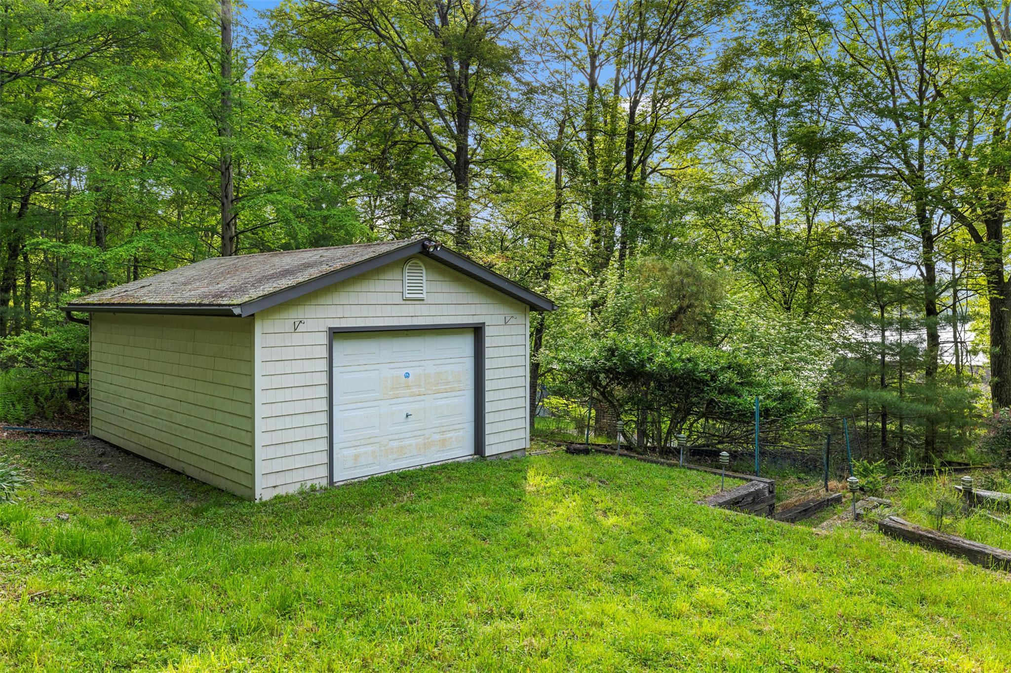 16 Fairway Drive, Eldred, New York image 7