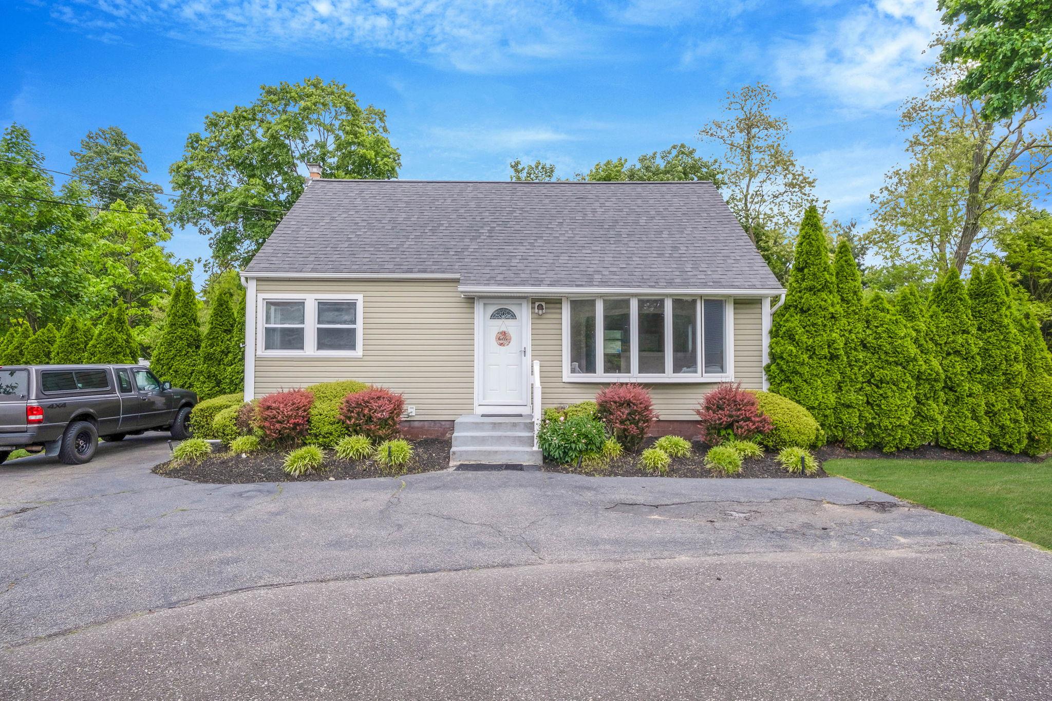 2251 Ocean Avenue, Ronkonkoma, New York image 2