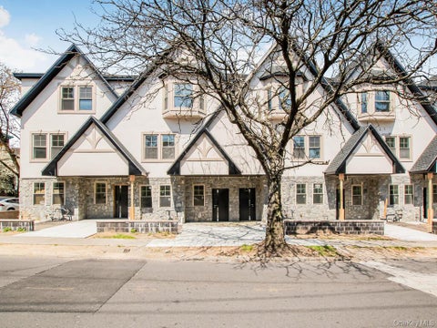 Homes For Sale - 65 W 2nd Street #6<br/> Mount Vernon, NY 10550