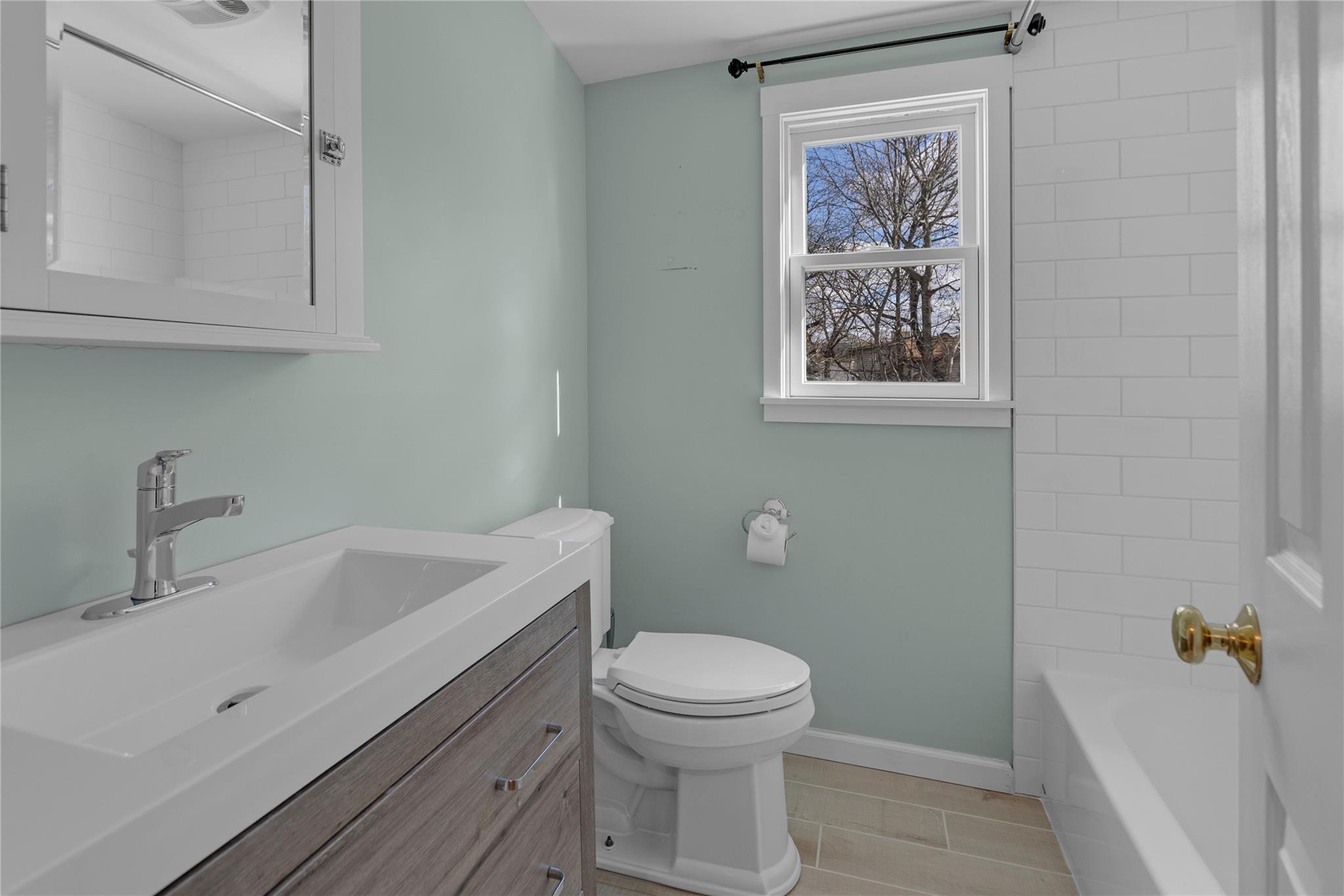 62 Eatondale Avenue, Blue Point, New York image 19