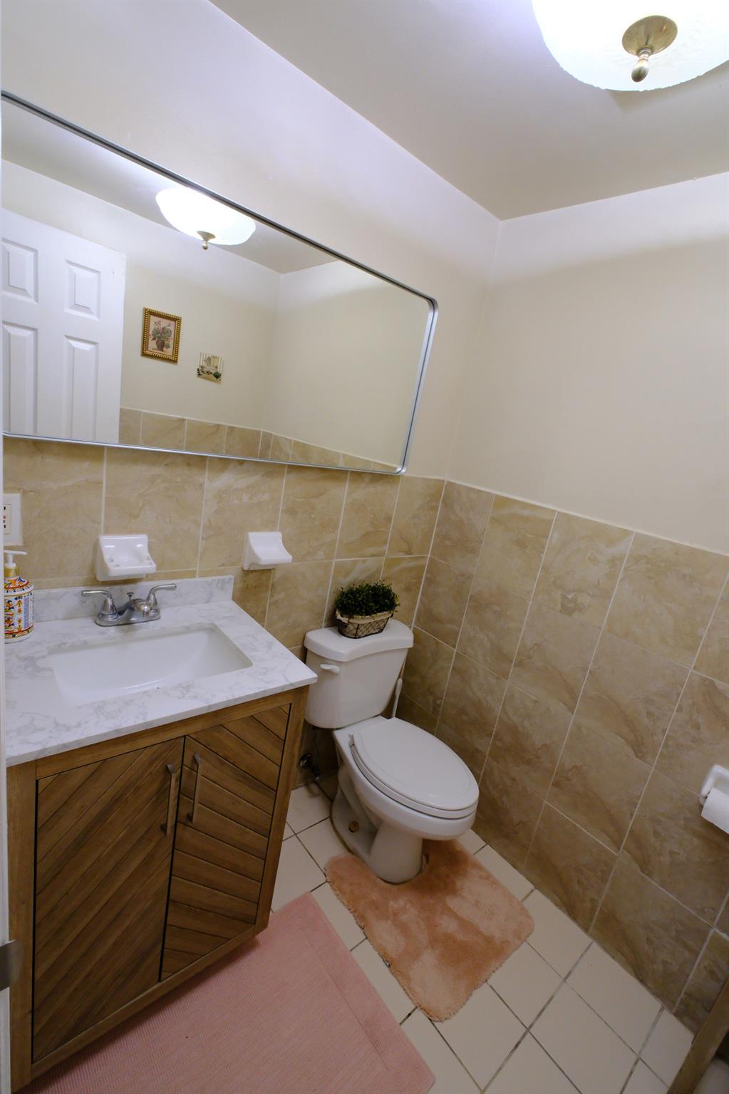 178 Beverly Road, South Huntington, New York image 15