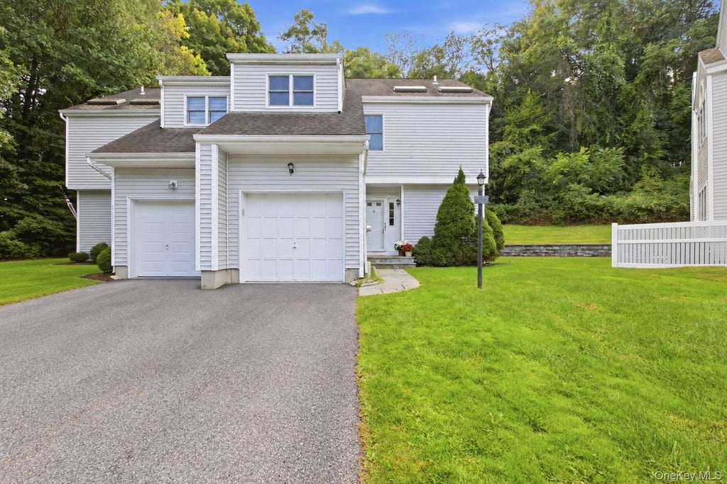 Photo of 1452 Iroquois Street, Shrub Oak, NY 10588 (MLS # 1054173)