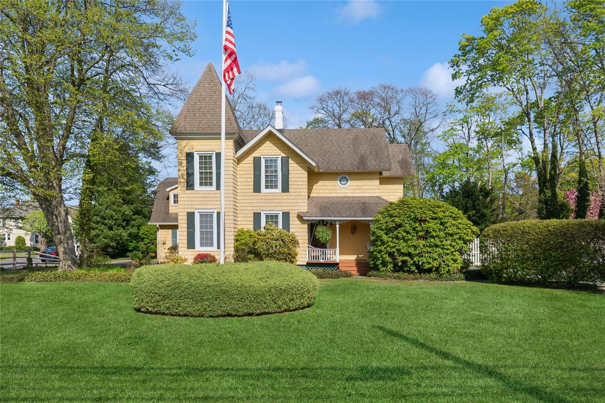 163 Bayport Avenue, Bayport, New York image 1