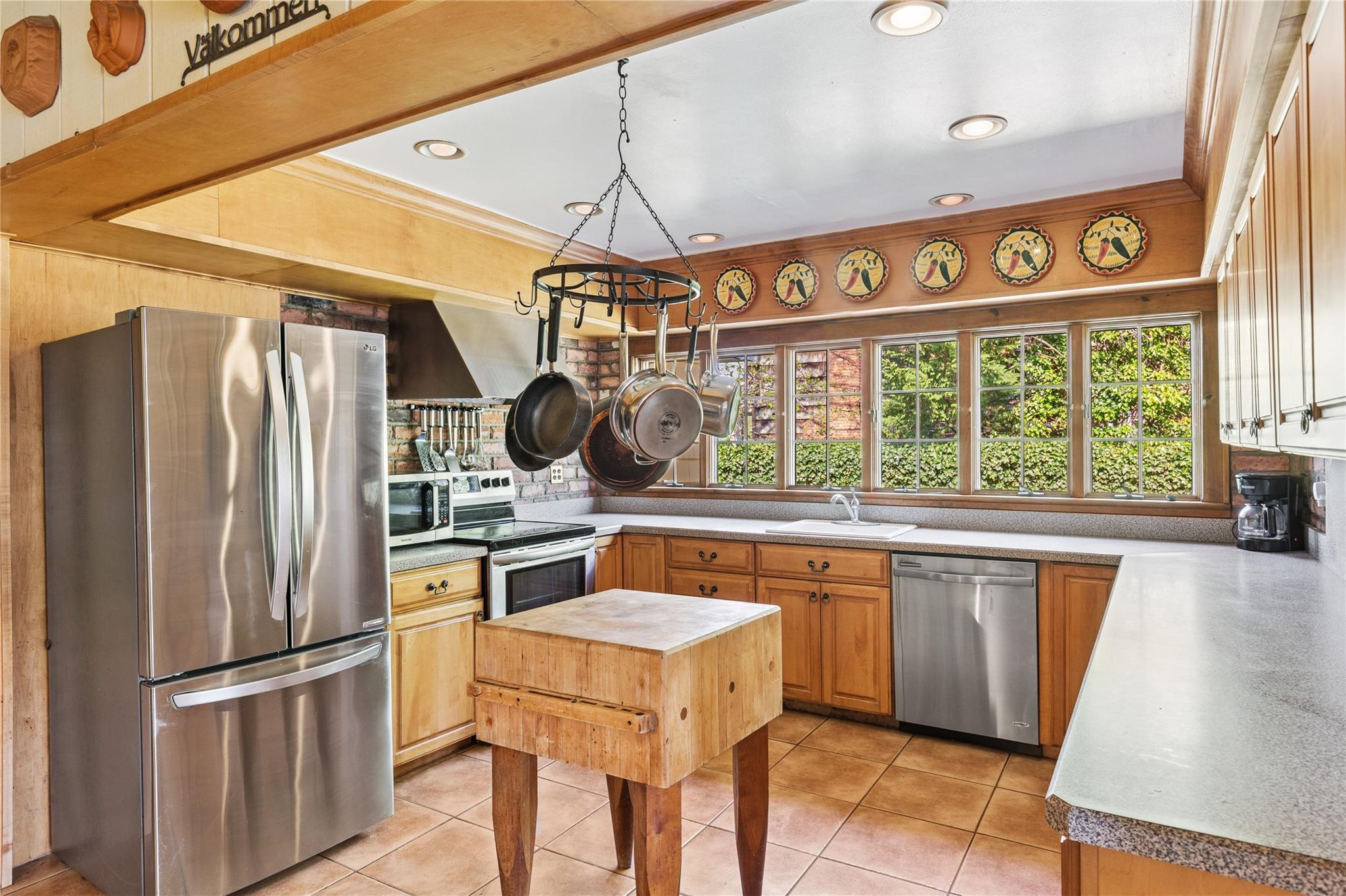 163 Bayport Avenue, Bayport, New York image 14