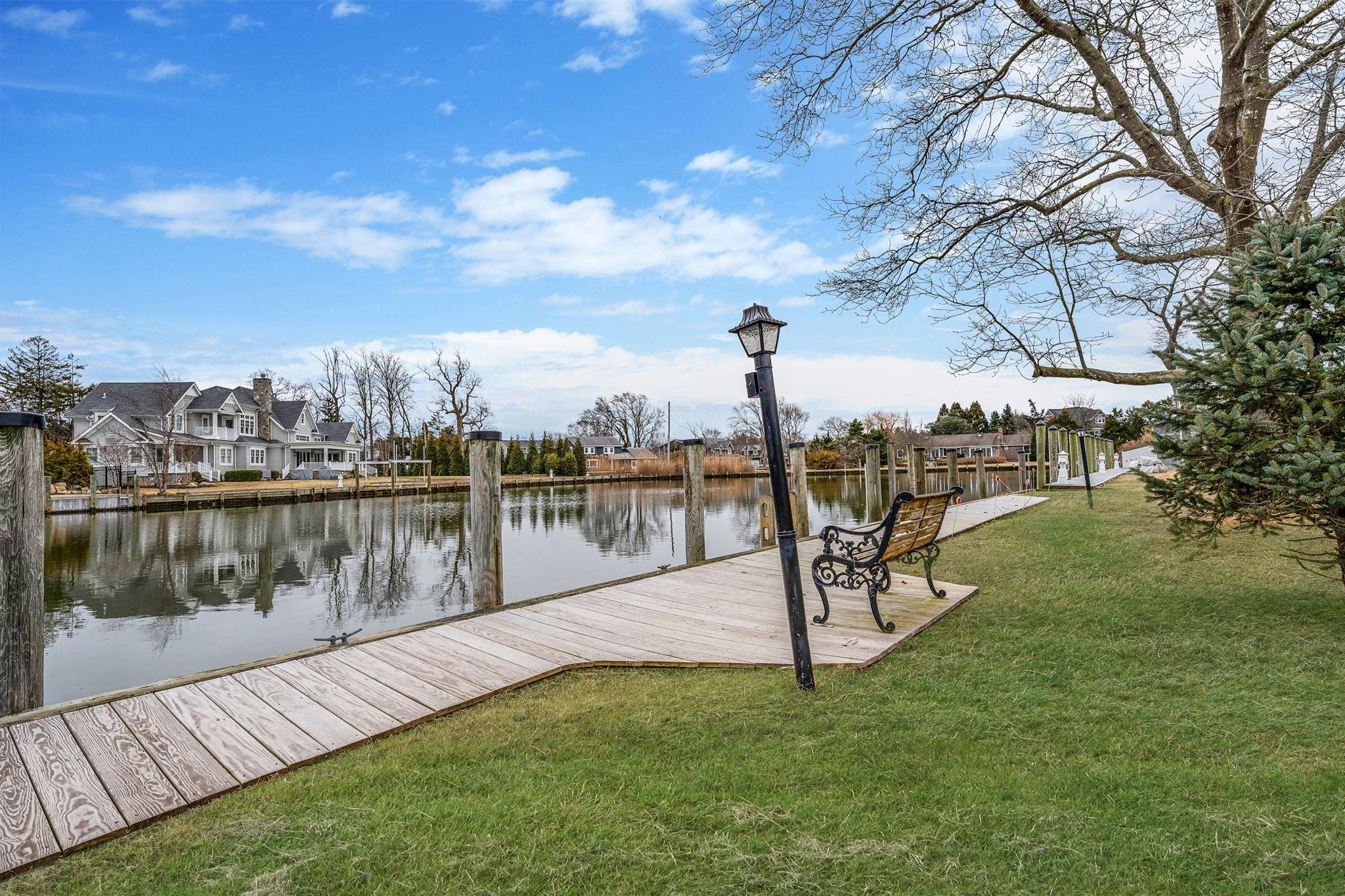 97 West Lane, Sayville, New York image 30