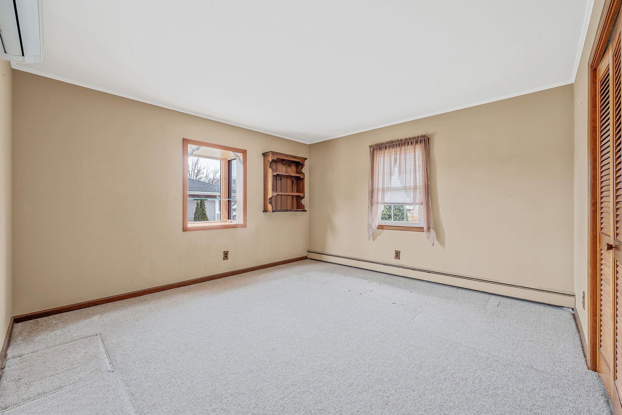 97 West Lane, Sayville, New York image 20