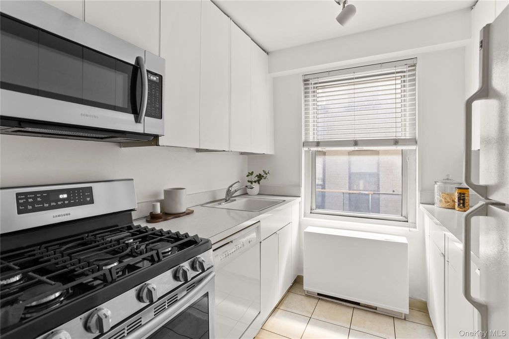 Photo of 370 E 76th Street #A506, New York (Manhattan), NY 10021 (MLS # 1001878)