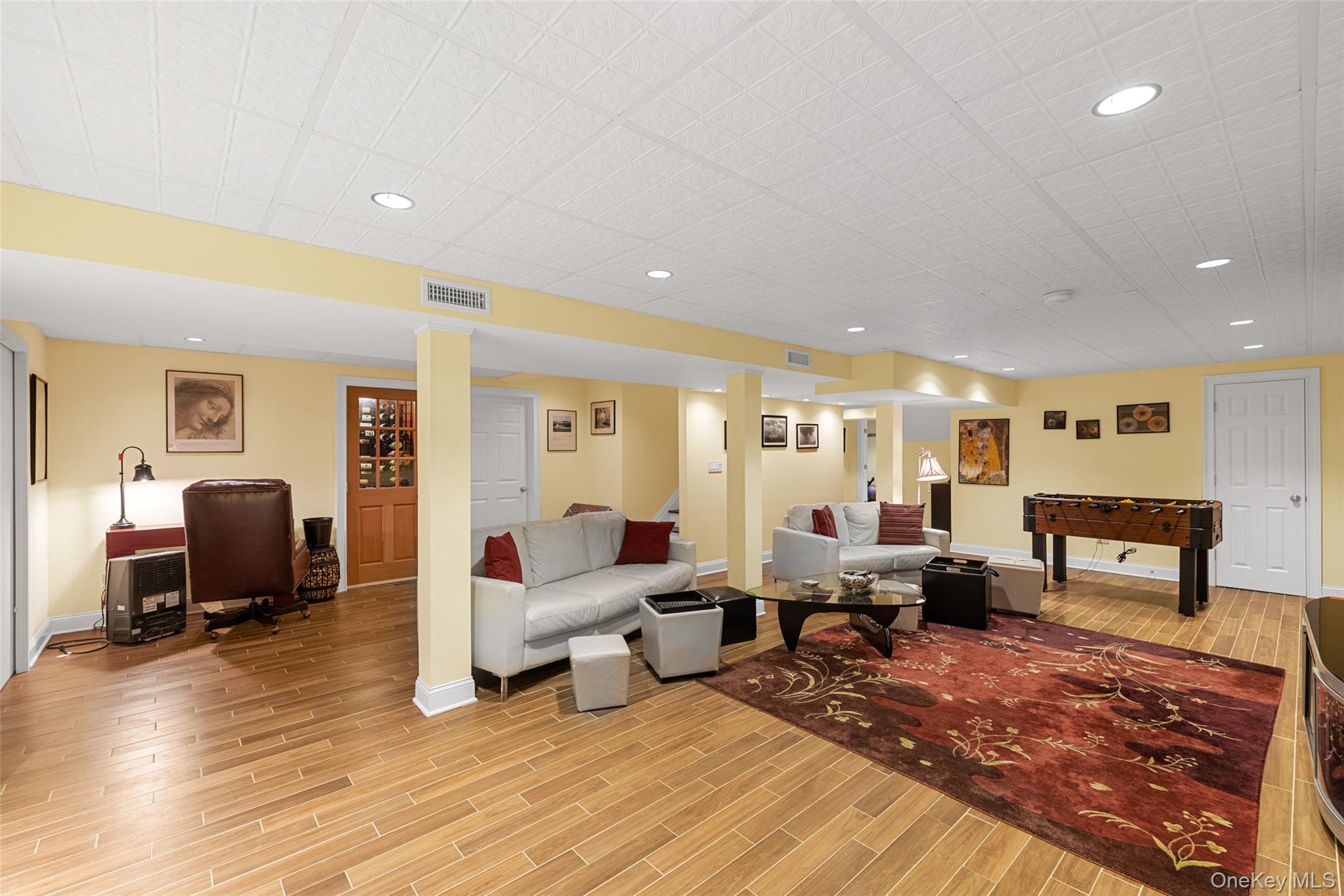 Rhinebeck, New York 12572, United States, 3 Bedrooms Bedrooms, ,5 BathroomsBathrooms,Residential,Active,150848