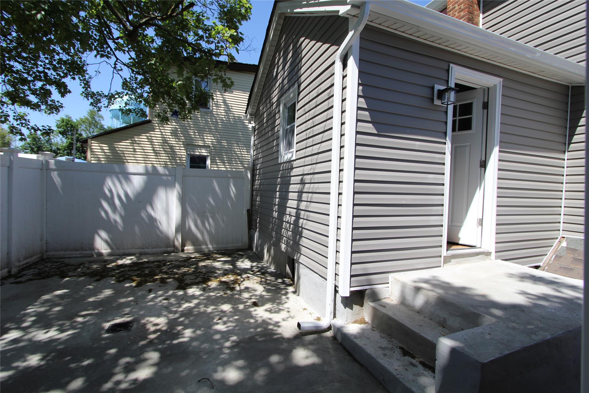 12 Elm Ave, Hempstead, New York image 6