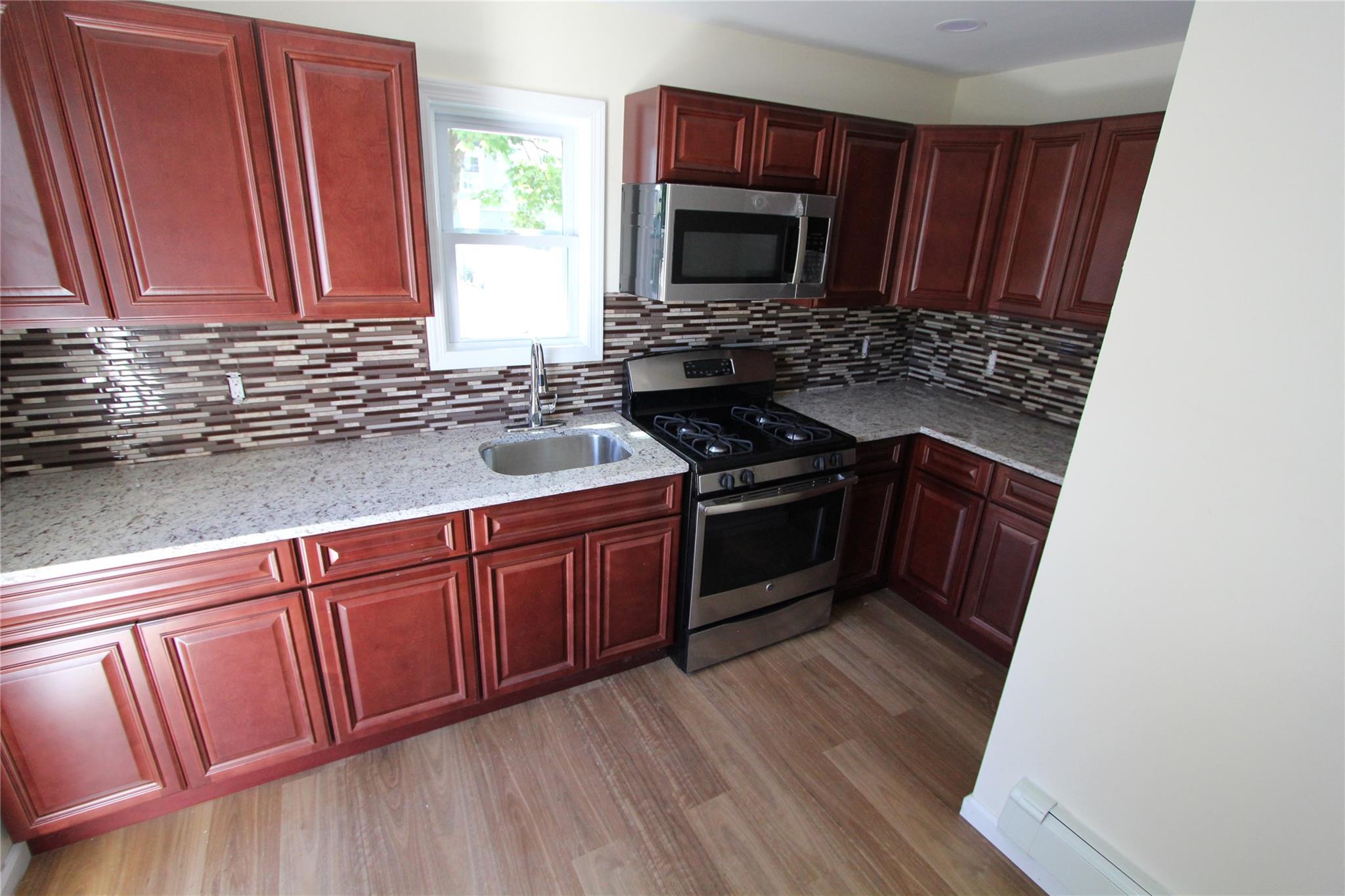 12 Elm Ave, Hempstead, New York image 7