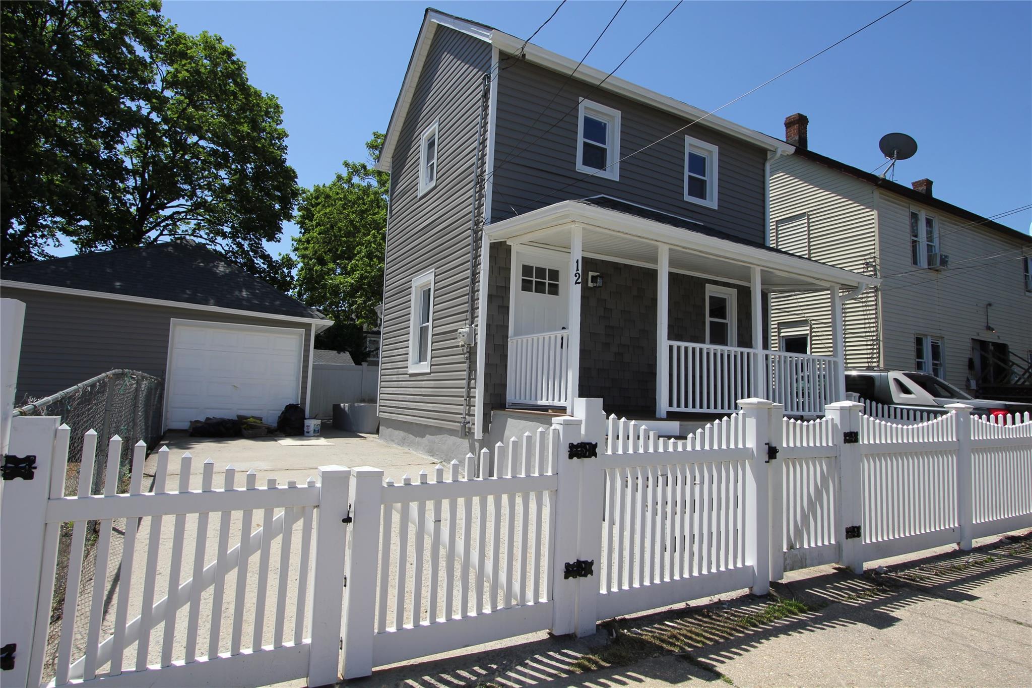 12 Elm Ave, Hempstead, New York image 2