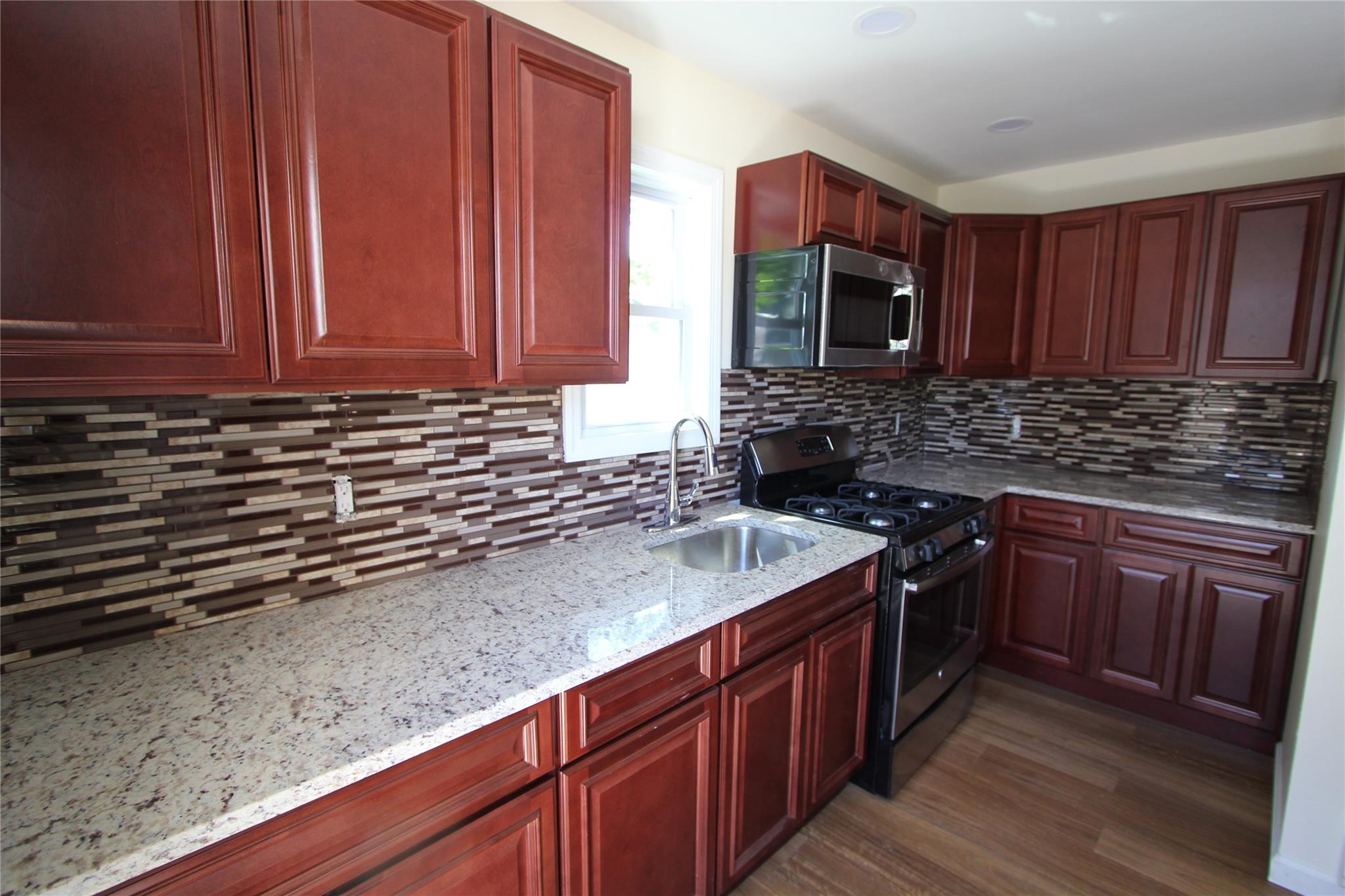 12 Elm Ave, Hempstead, New York image 8