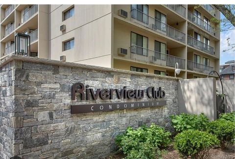 Homes For Sale - 1155 Warburton Avenue #8N<br/> Yonkers, NY 10701