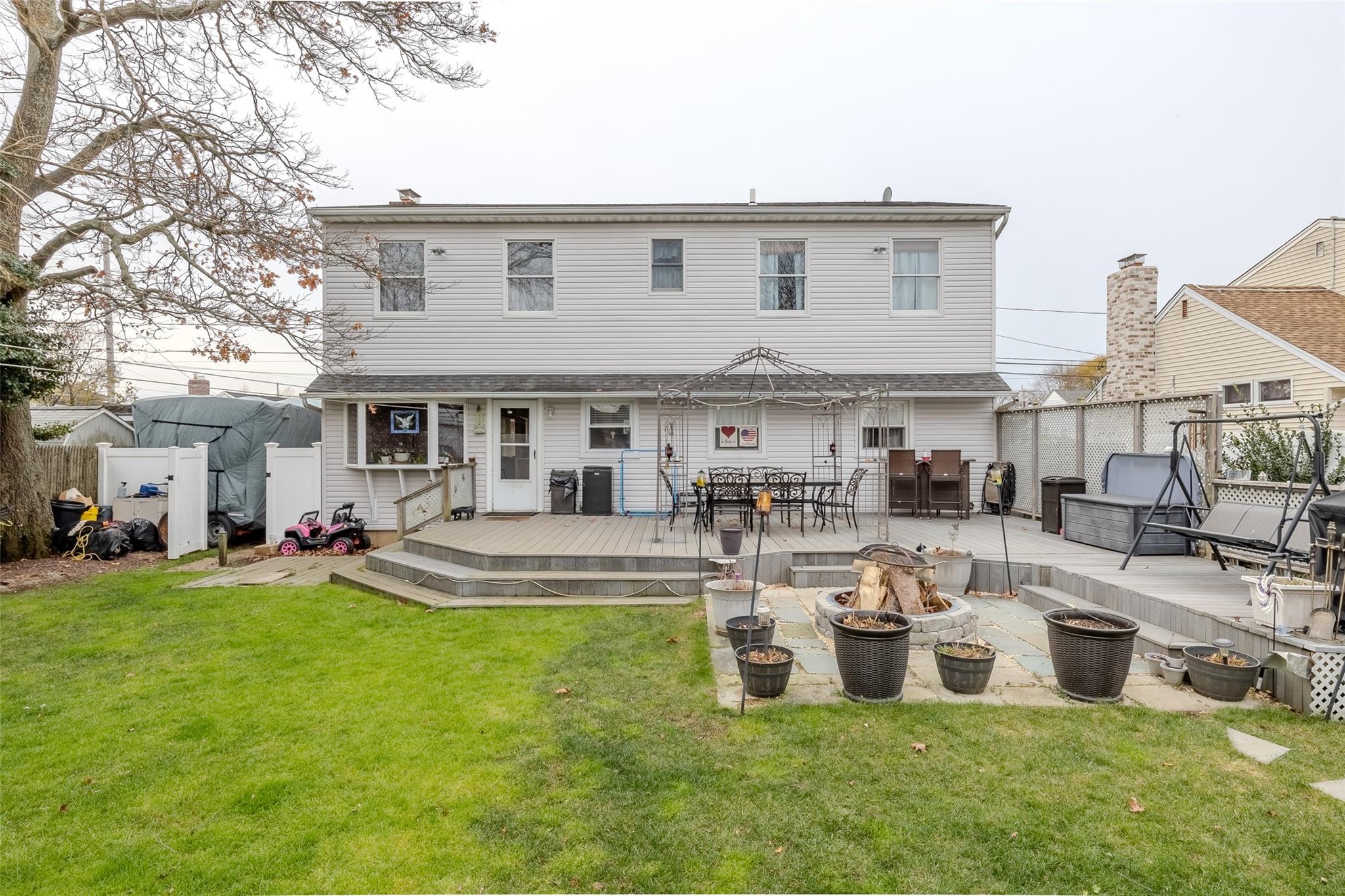 168 10th St St, Bethpage, New York image 4