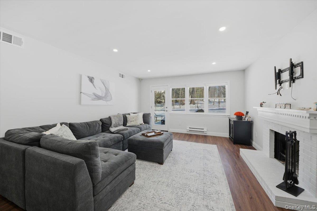 180 Heritage Hills F