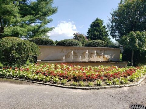 Condo For Sale - 57 Artist Lake Drive<br/> Middle Island, NY 11953