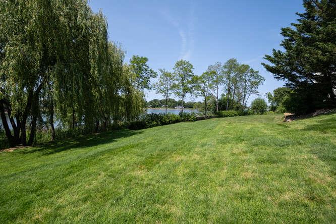 12 Barbara Lane, Glen Cove, New York image 39