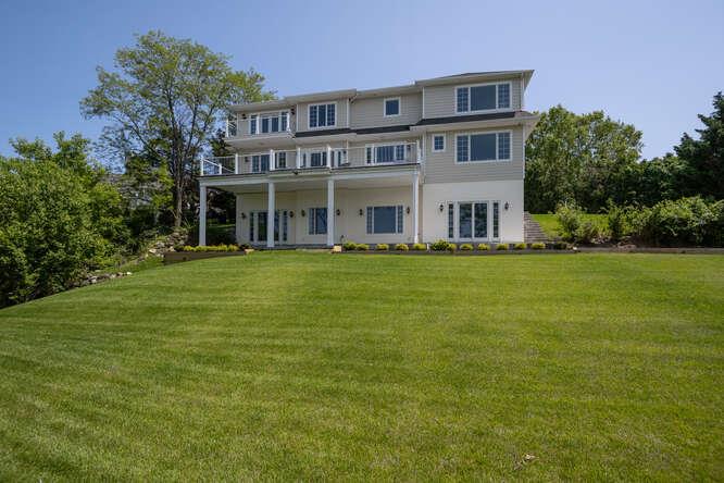 12 Barbara Lane, Glen Cove, New York image 7