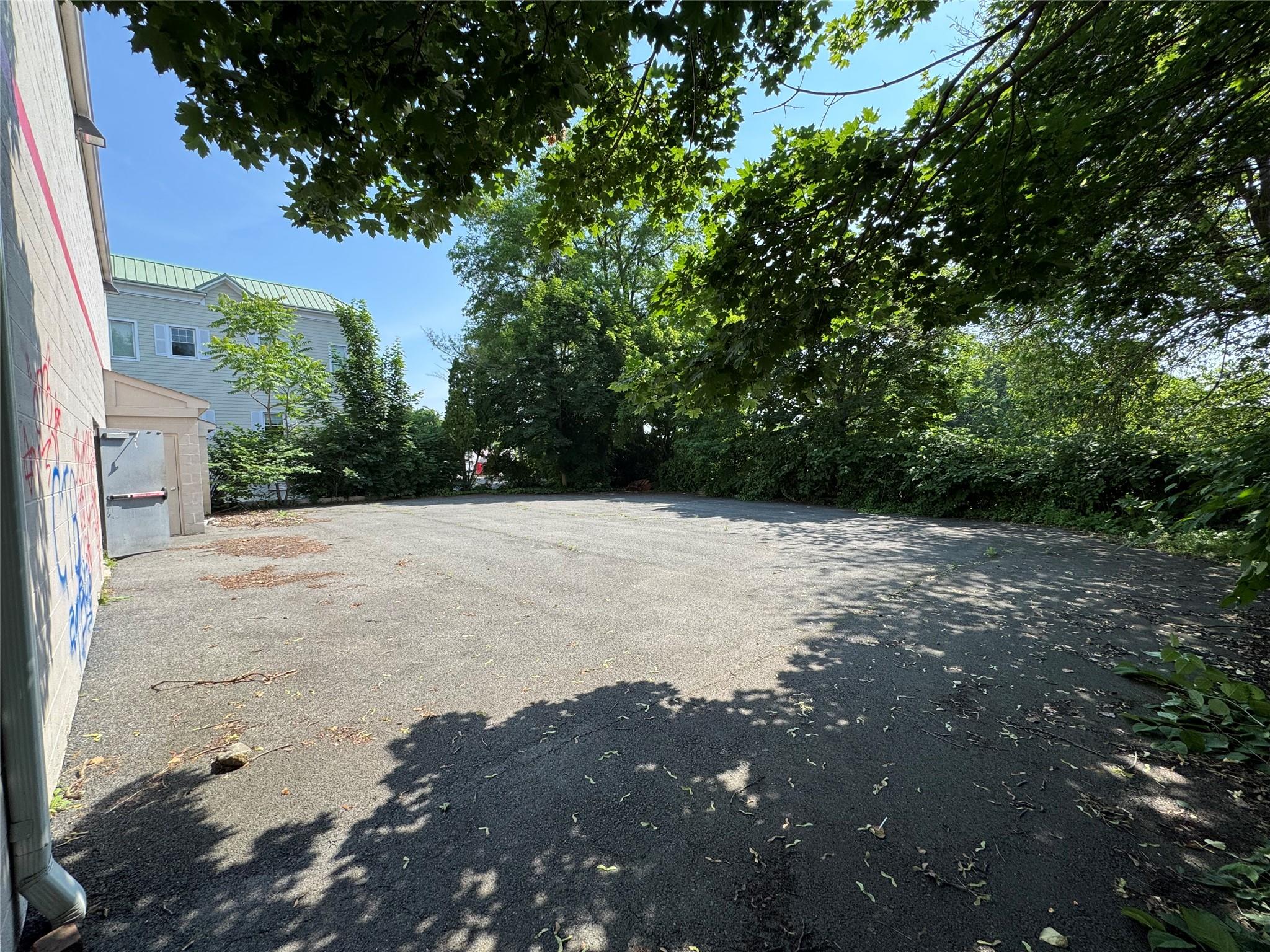 1395 Boston Post Road