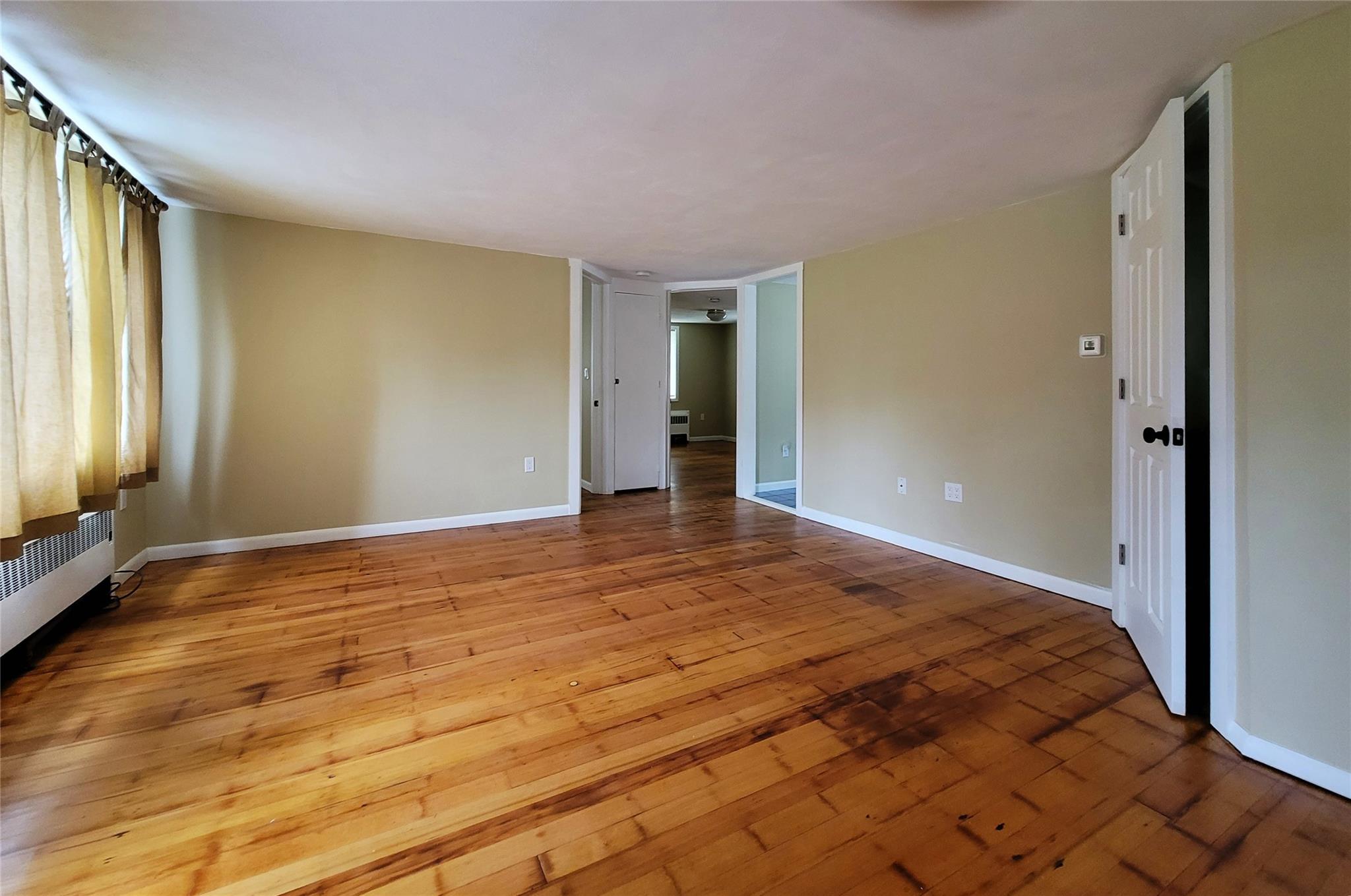 Red Hook, New York 12571, United States, 2 Bedrooms Bedrooms, ,1 BathroomBathrooms,Residential,Active,119897