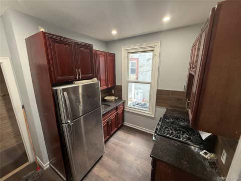 Multifamily For Rent - 21157 Jamaica Avenue #2F<br/> Queens County, Queens Village, NY 11428