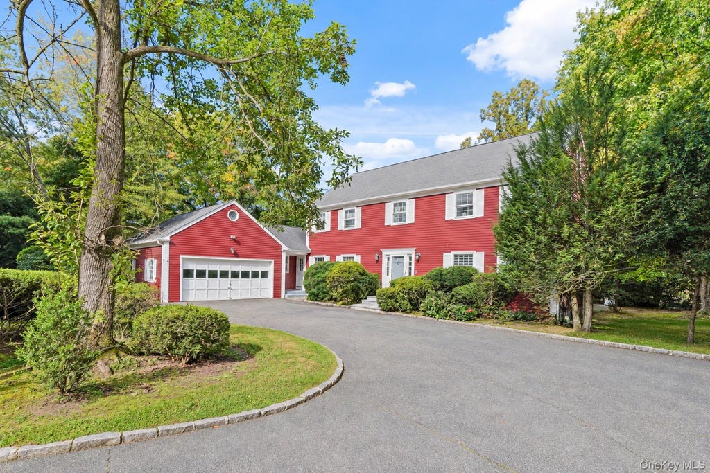 Photo of 20 Old Farm Lane, Hartsdale, NY 10530 (MLS # 1012502)