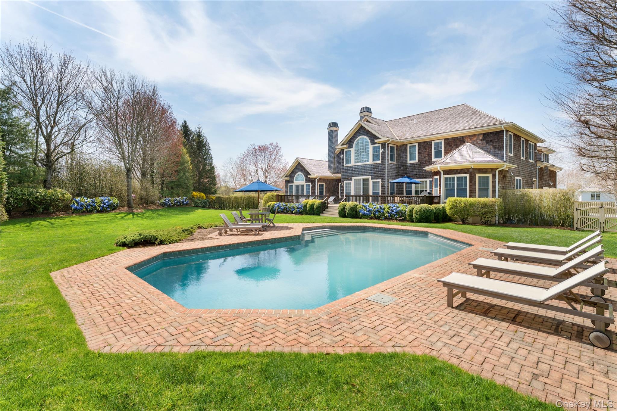 3 Whispering Fields Court