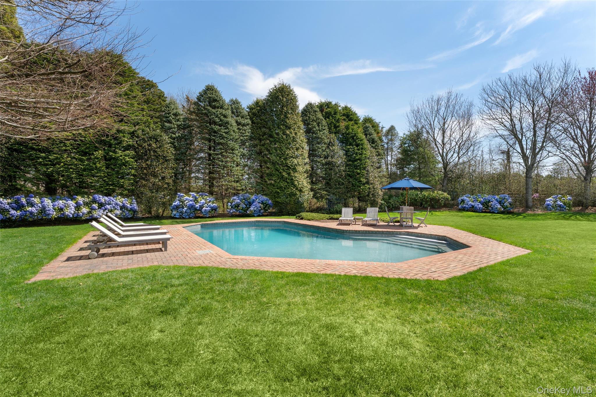 3 Whispering Fields Court