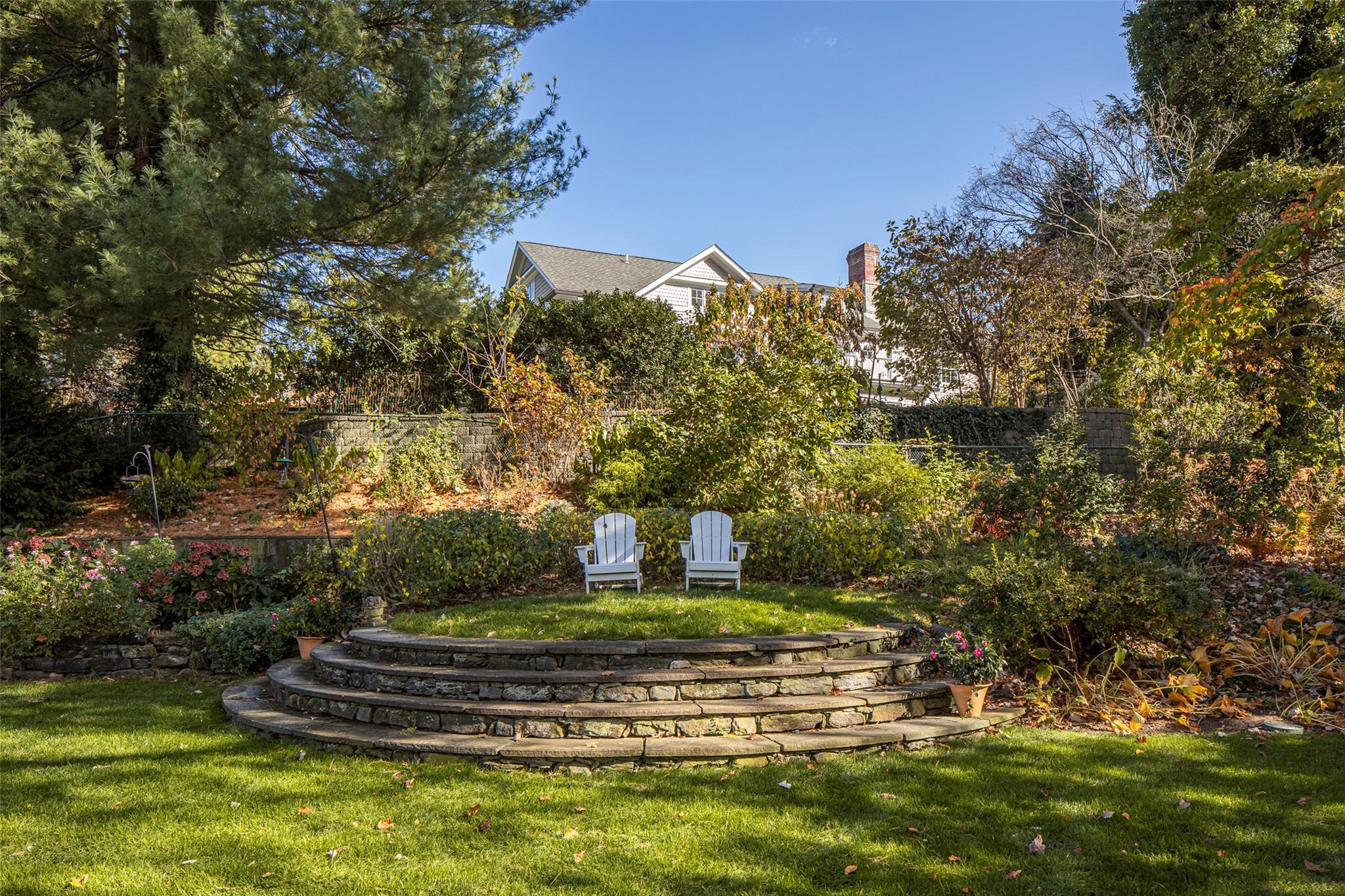 5 Crampton Road, Bronxville, New York image 2