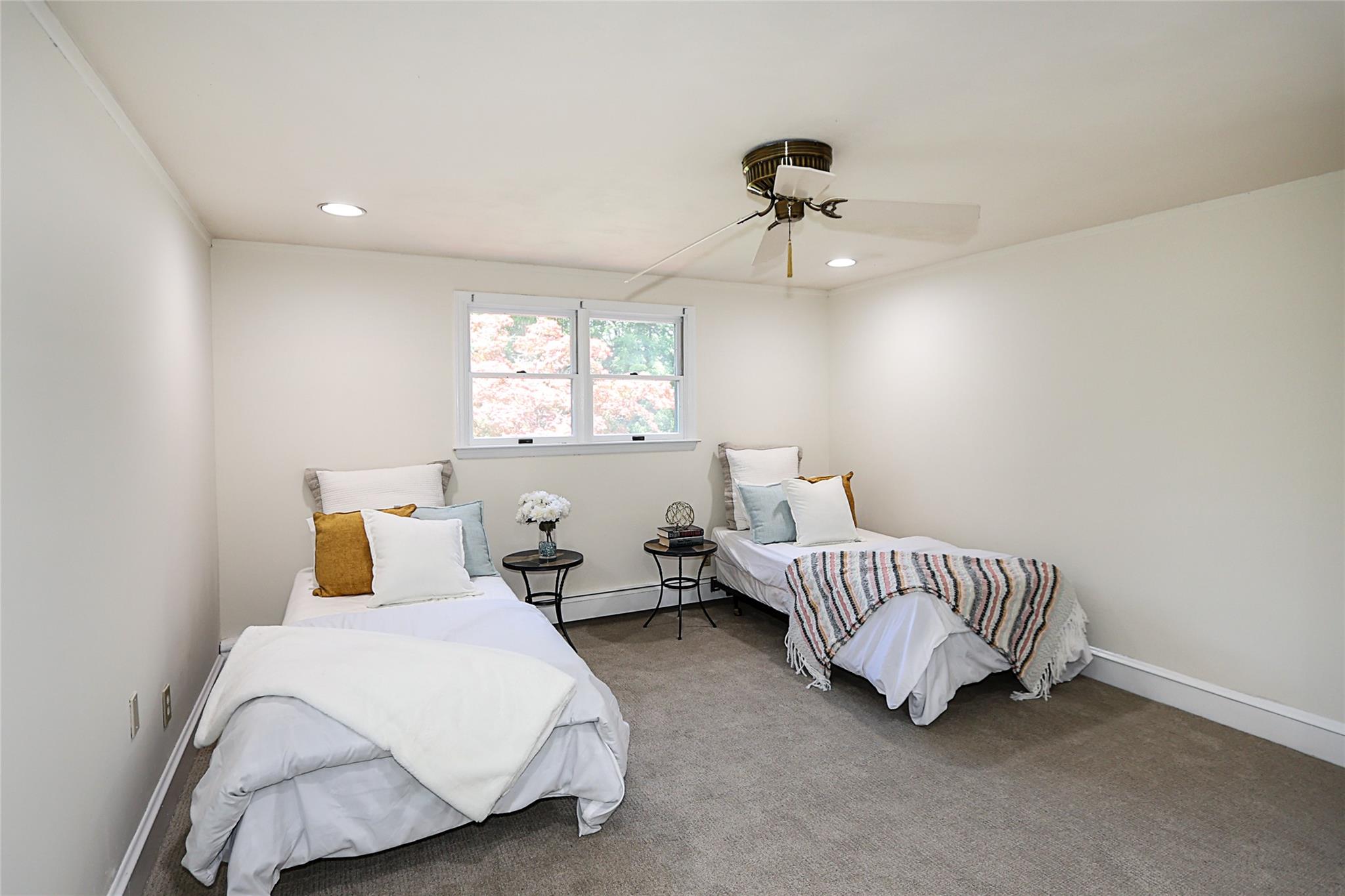 Woodbury, New York 11797, United States, 4 Bedrooms Bedrooms, ,4 BathroomsBathrooms,Residential,Coming Soon,143898