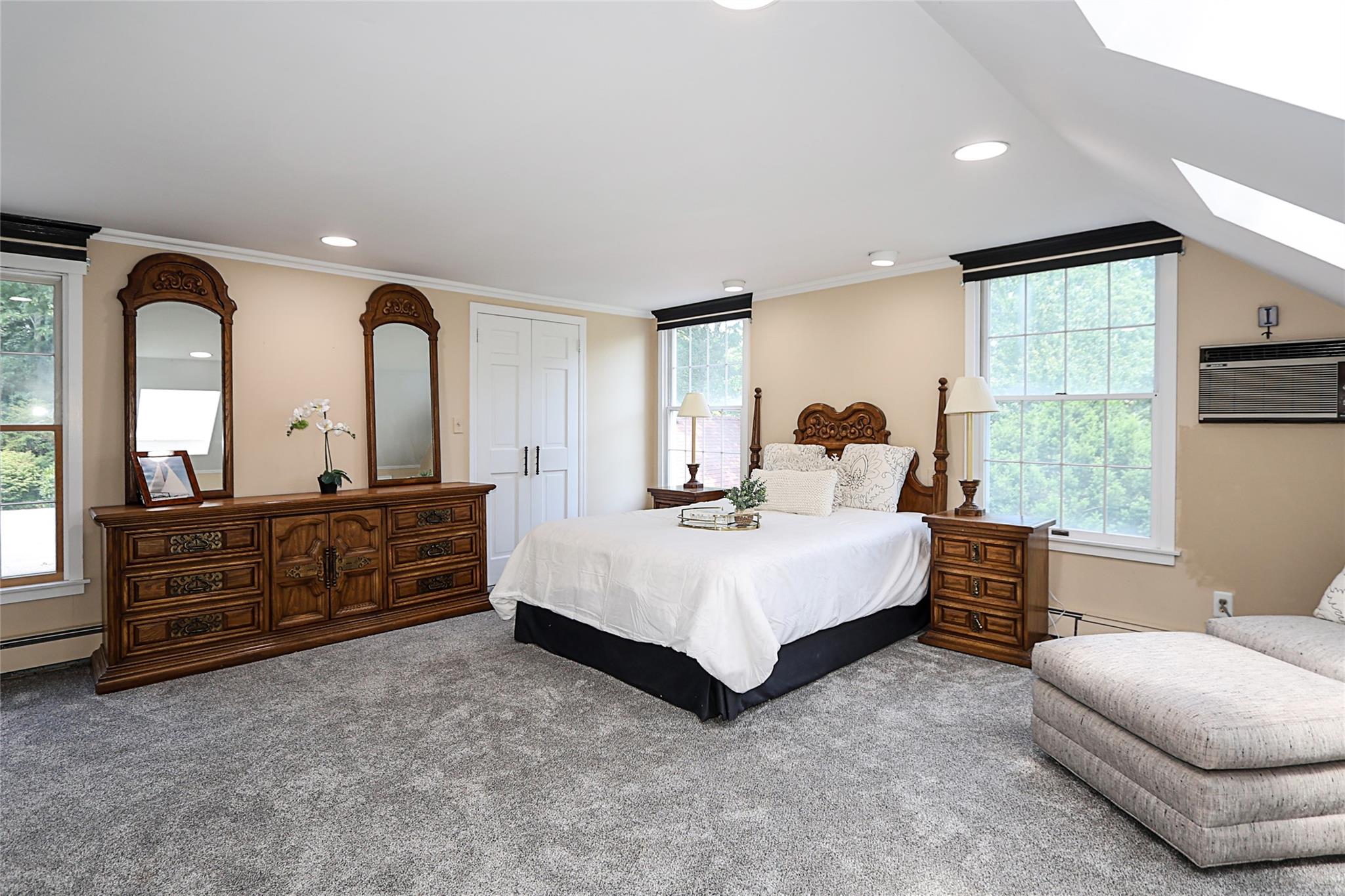 Woodbury, New York 11797, United States, 4 Bedrooms Bedrooms, ,4 BathroomsBathrooms,Residential,Coming Soon,143898