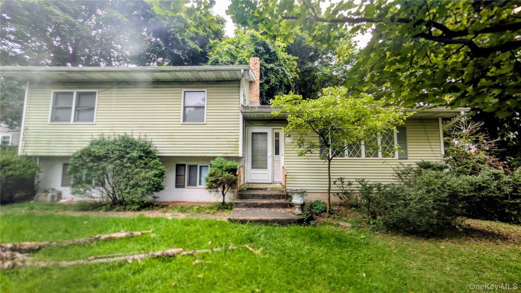 Photo of 54 Clancy Avenue, New Windsor, NY 12553 (MLS # 1049039)