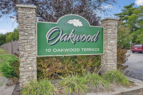 Photo of 10 Oakwood Terrace #38, New Windsor, NY 12553 (MLS # 923982)
