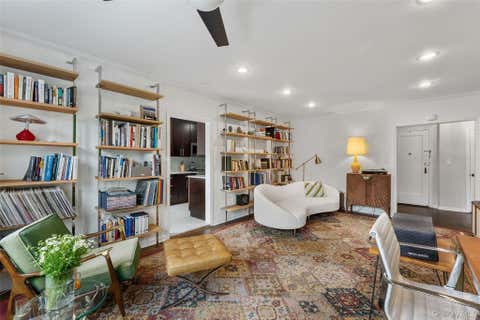 Homes For Sale - 280 Bronxville Rd #8B<br/> Westchester County, Bronxville, NY 10708