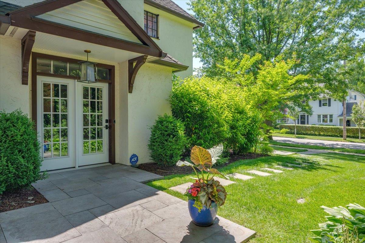 106 Monterey Avenue, Pelham, New York image 29