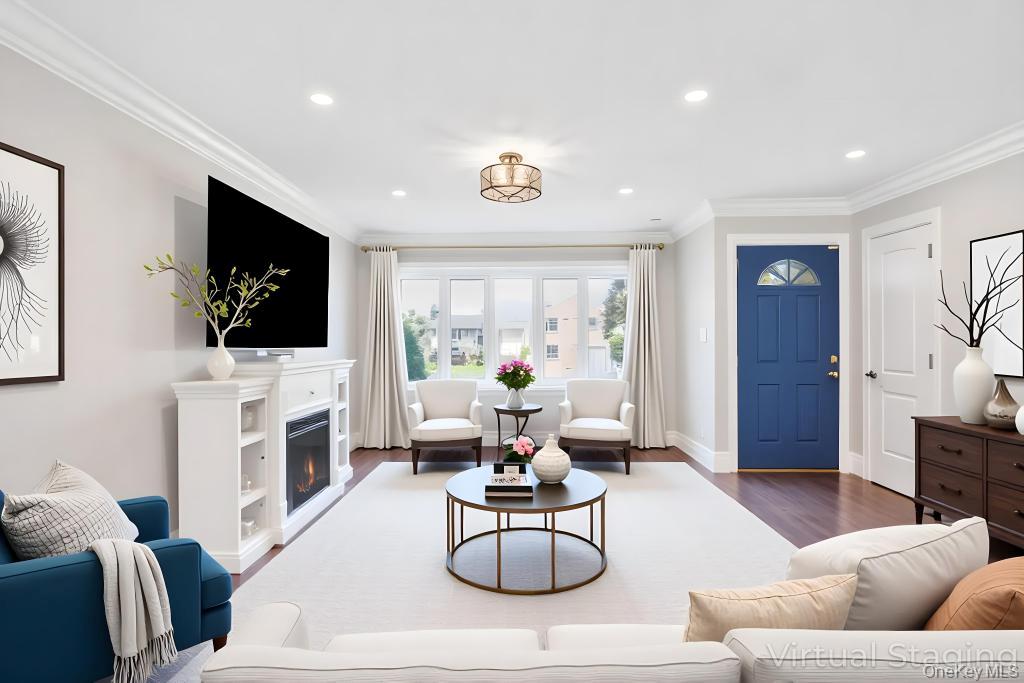 2566 Hyacinth Street