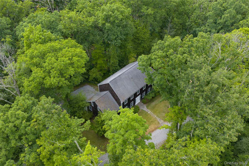 Photo of 162 Shadblow Lane, Clinton Corners, NY 12514 (MLS # 1036579)