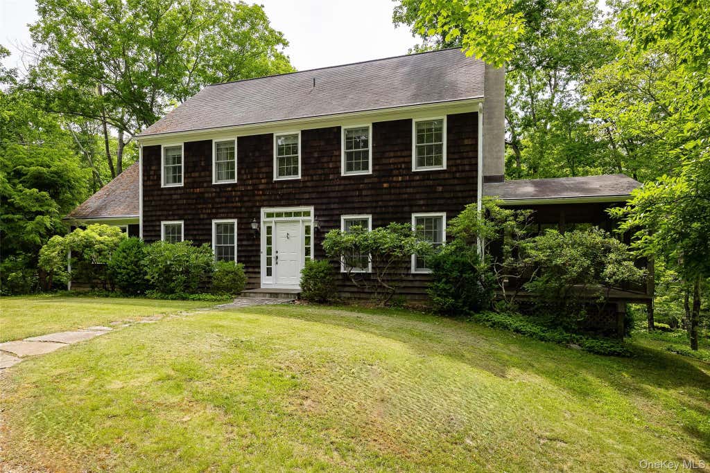 Photo of 162 Shadblow Lane, Clinton Corners, NY 12514 (MLS # 1036579)