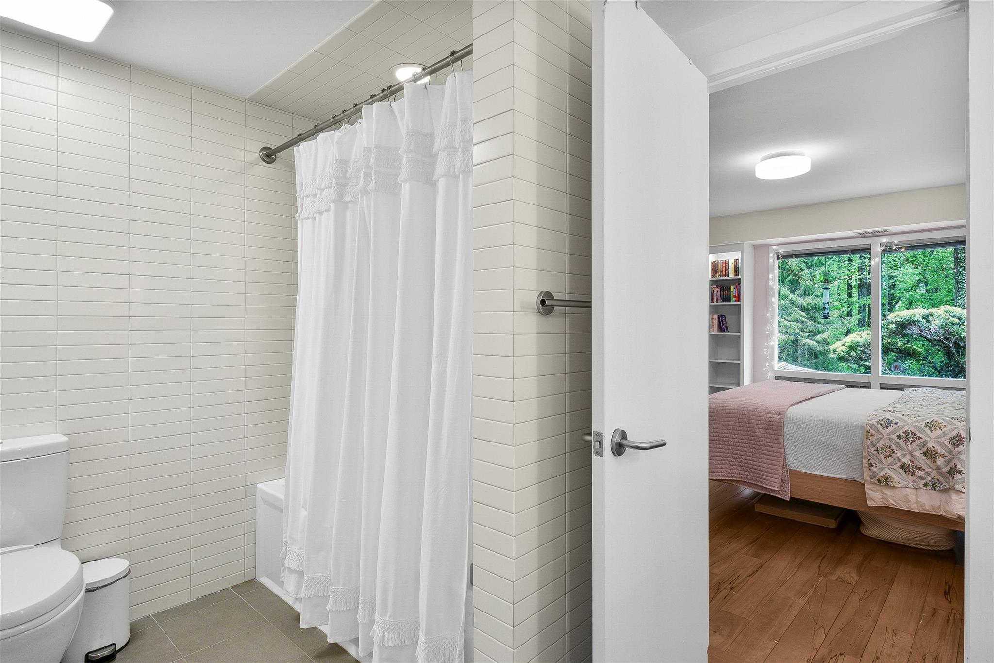 9 Hidden Green Lane, Larchmont, New York image 22