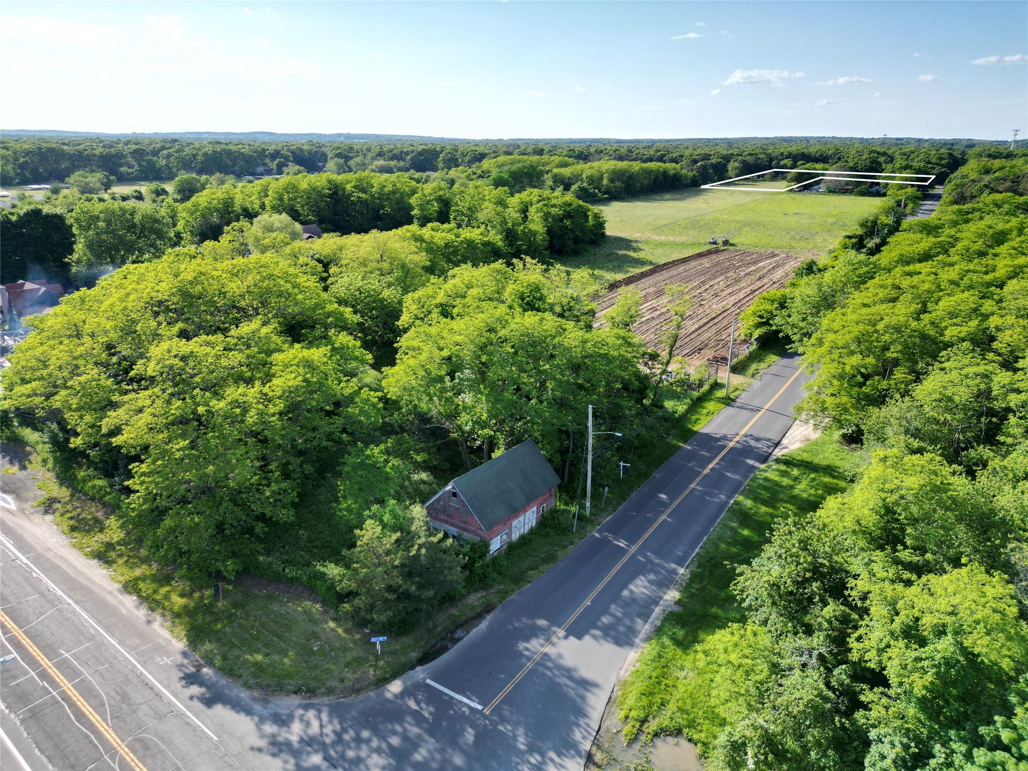 South Path, Calverton, Hamptons, NY -  - 